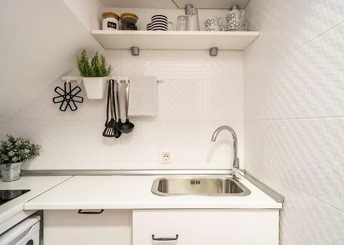 U-nique In * Orašac